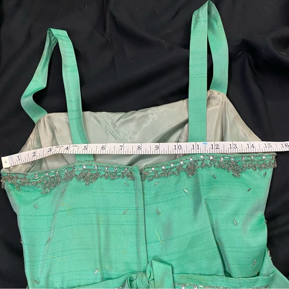 Vintage pale green beaded evening gown no label - 1955 - 1965 - Picture 16 of 16